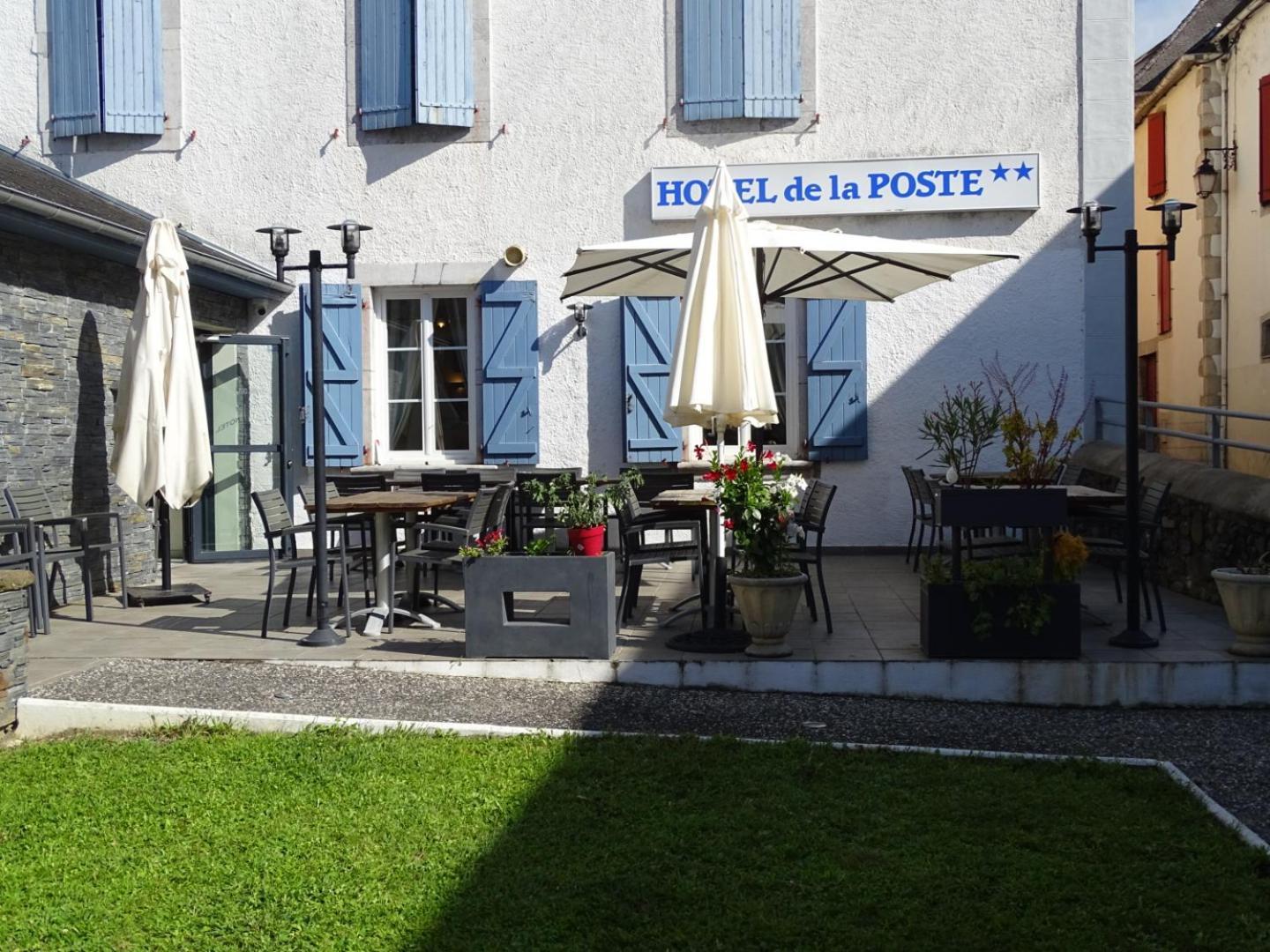 Hotel De La Poste Tardets-Sorholus Экстерьер фото